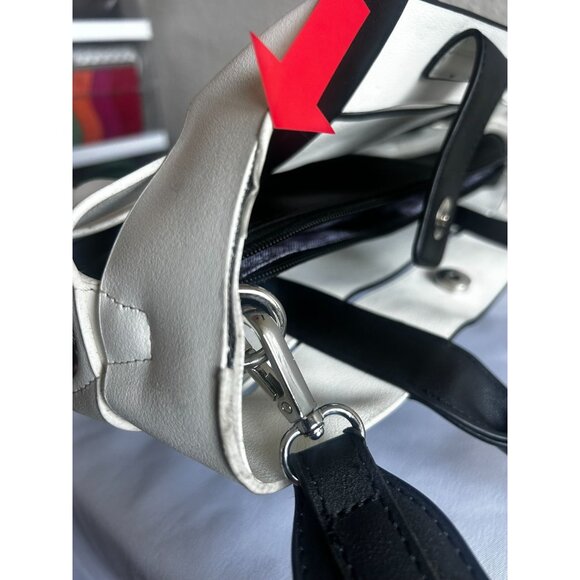 Urban Expressions Shiloh Tote Vegan Leather White and Black Women - Picture 11 of 12